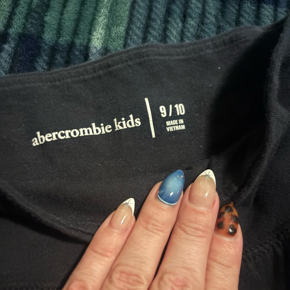 Abercrombie Kids black leggings 9/10